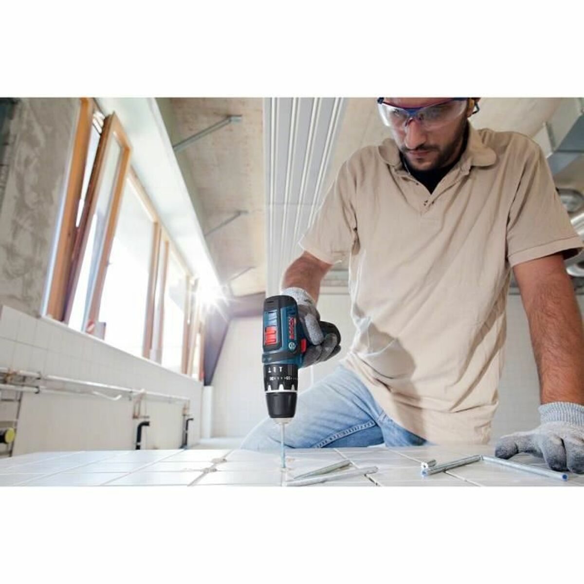 Ajuripora BOSCH GSB 12V-15 Professional 12 V